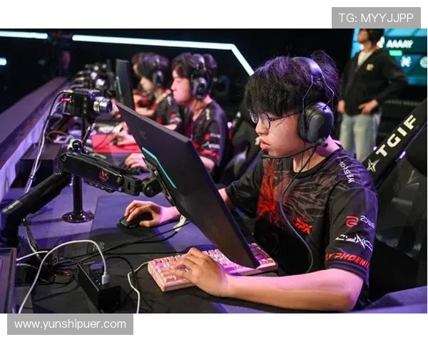 数据分析探讨FPX战队在比赛中的节奏表现与策略调整