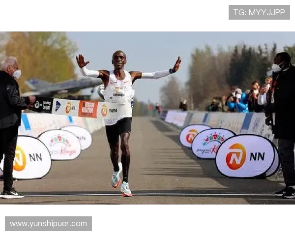 深圳飞盘队在马拉松大满贯中的耐力表现分析与点评 深圳飞盘队在马拉松大满贯中的耐力表现分析与点评