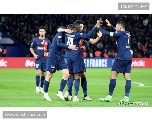 里昂主场迎战摩纳哥强强对话上演法甲巅峰焦点之战